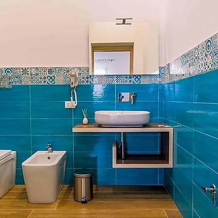 Alojamento de Acomodação e Pequeno-almoço Le Tartarughe 4*